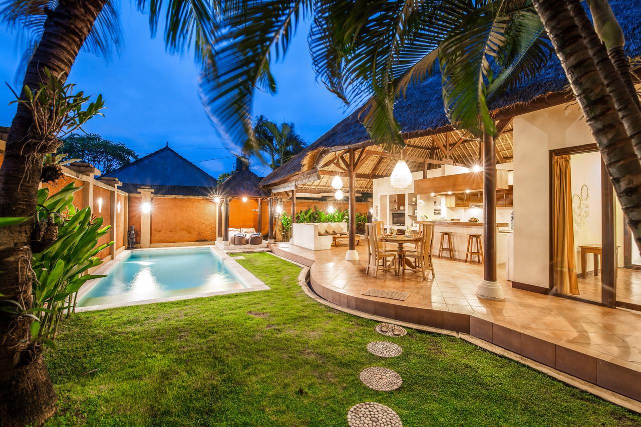 Alizee Villa Seminyak Exteriör bild